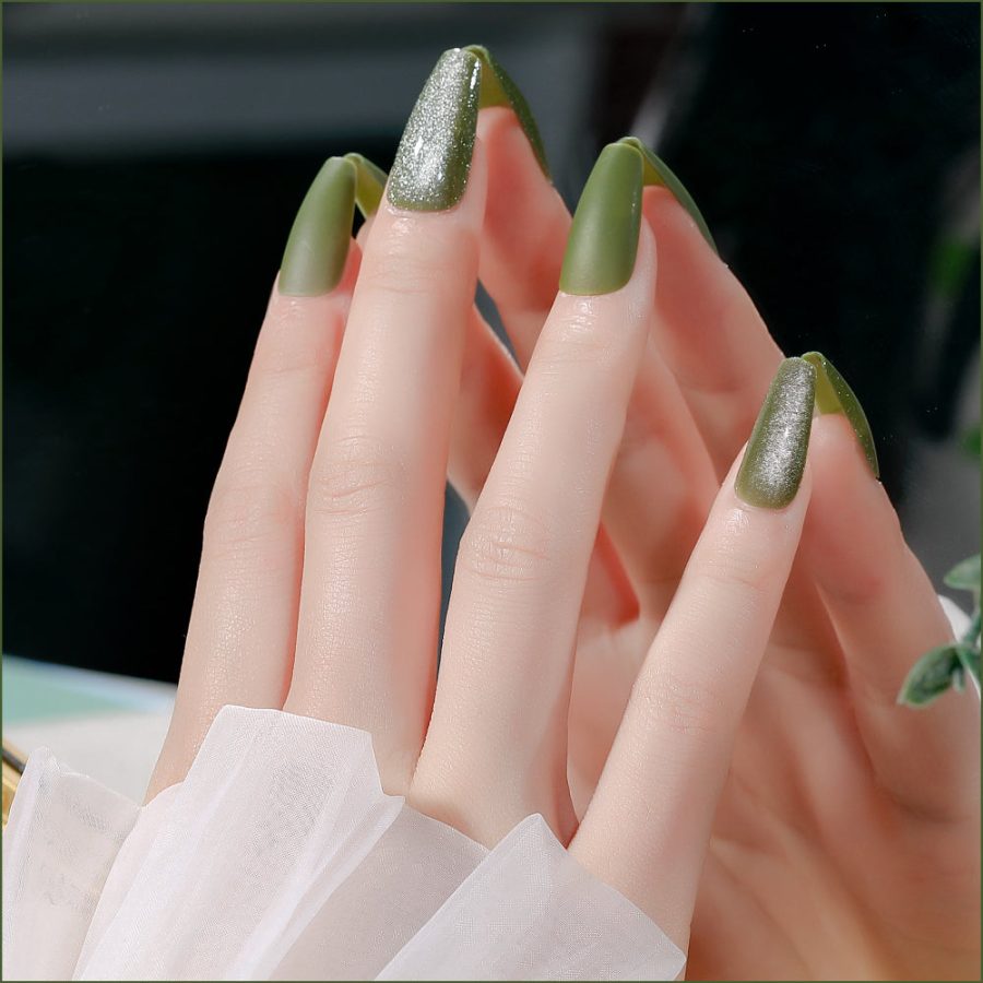 Fake Nail Patches Hand Wearing Art - Image 6