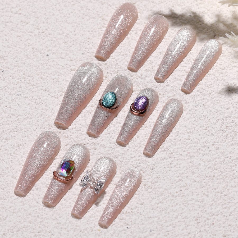Fake Nail Patches Hand Wearing Art - Image 9
